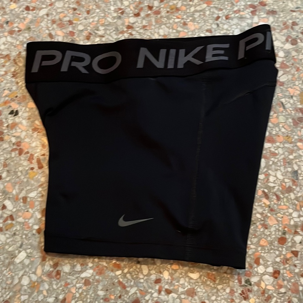 Black brand new Nike pros